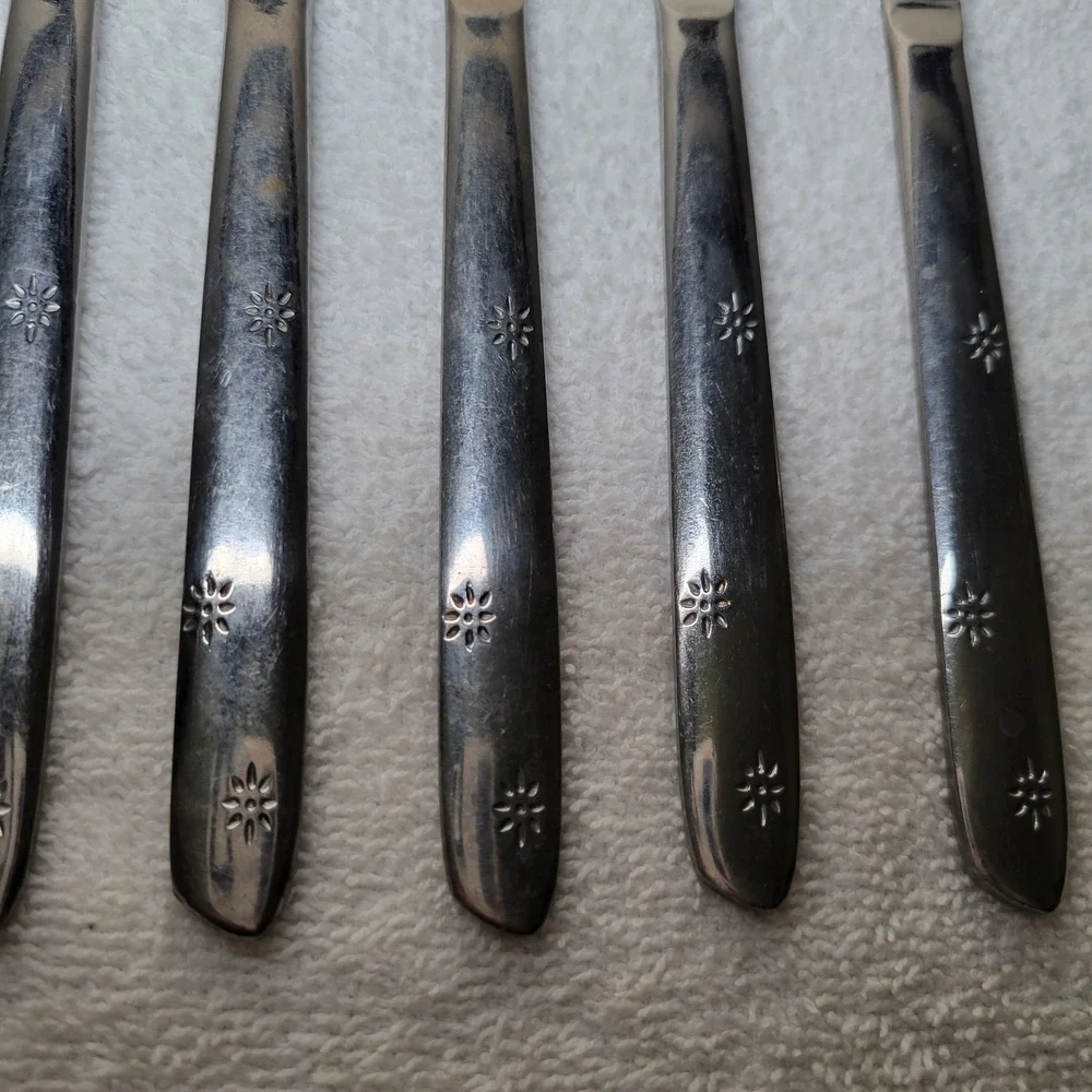 Vintage‎ Starburst Stainless Steel Dinner Knives Set of 7 MCM Atomic Style